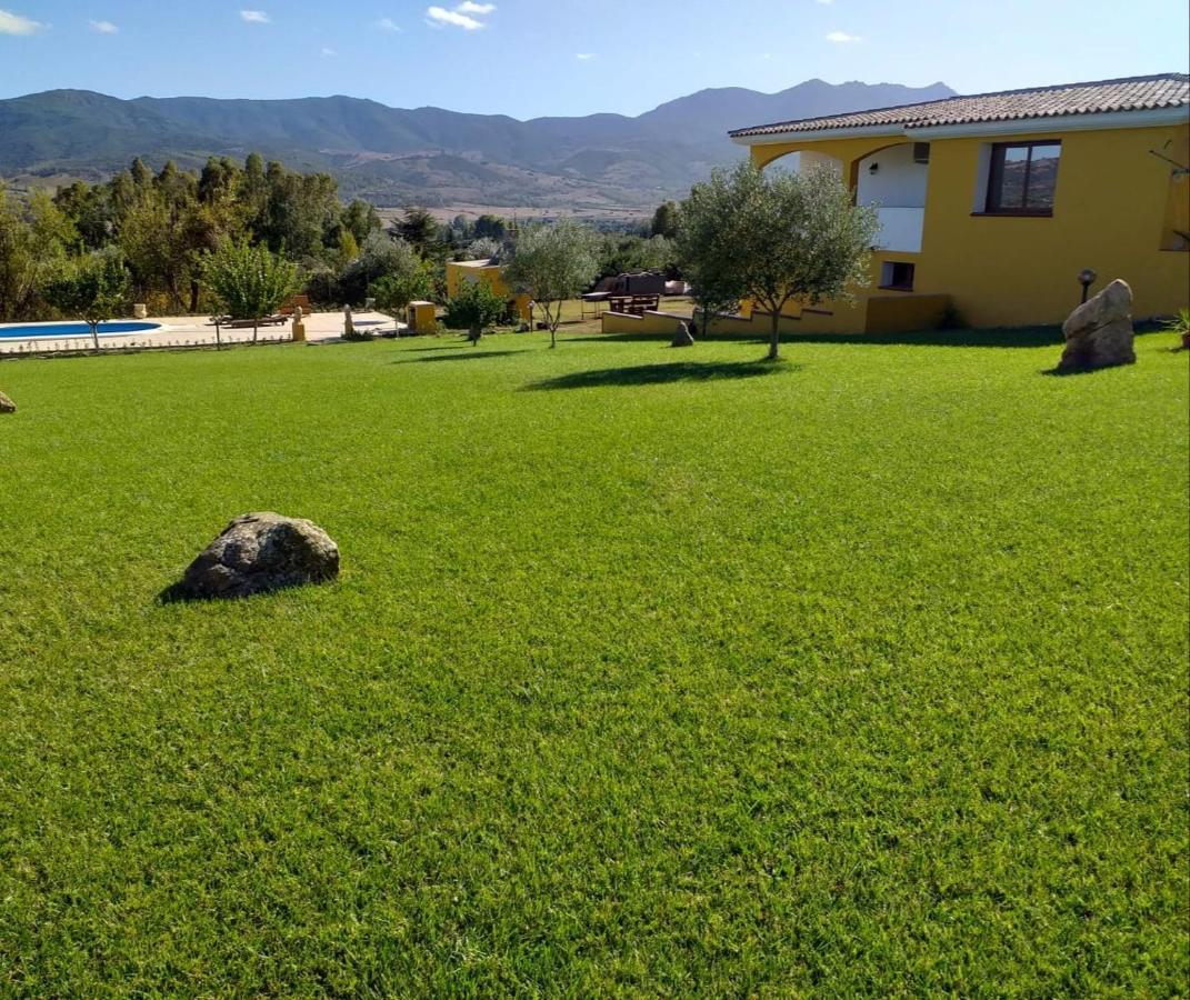 Villa Indipendente Con Piscina Uso Esclusivo Internet Illimitato à Siniscola Extérieur photo