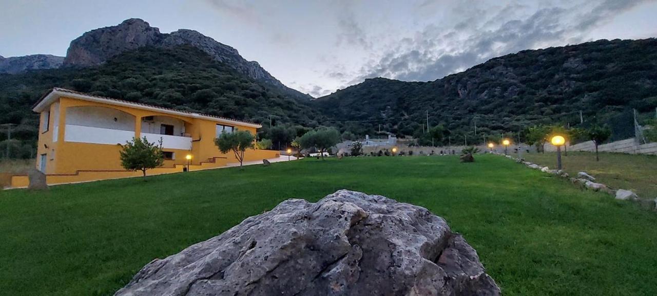 Villa Indipendente Con Piscina Uso Esclusivo Internet Illimitato à Siniscola Extérieur photo